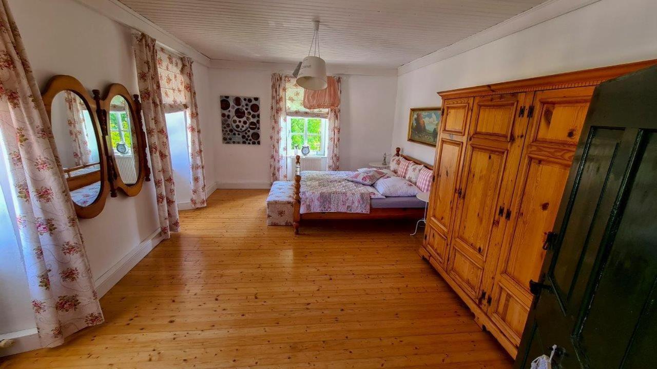 Gutshof Bartl 1 Appartement Klagenfurt am Woerthersee Buitenkant foto