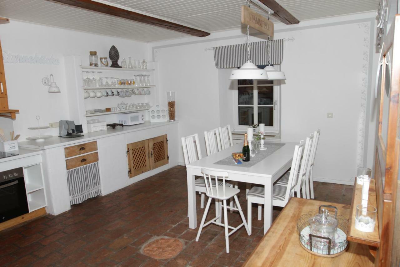 Gutshof Bartl 1 Appartement Klagenfurt am Woerthersee Buitenkant foto