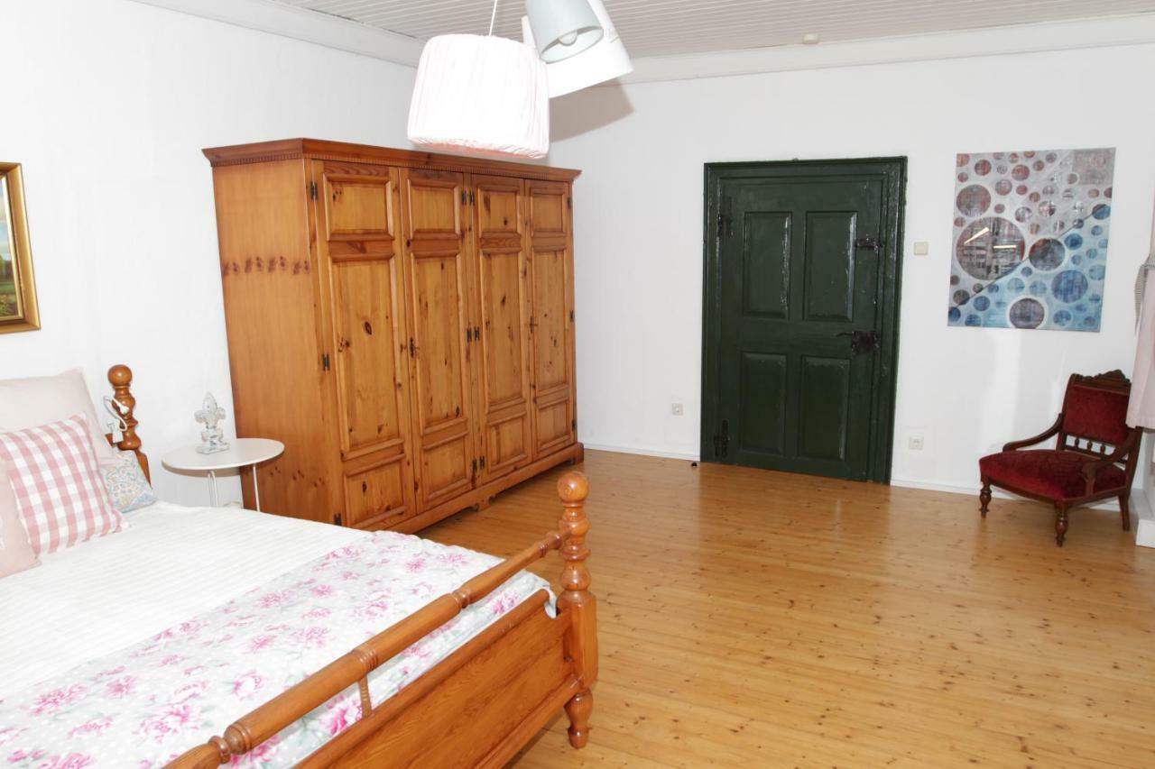 Gutshof Bartl 1 Appartement Klagenfurt am Woerthersee Buitenkant foto