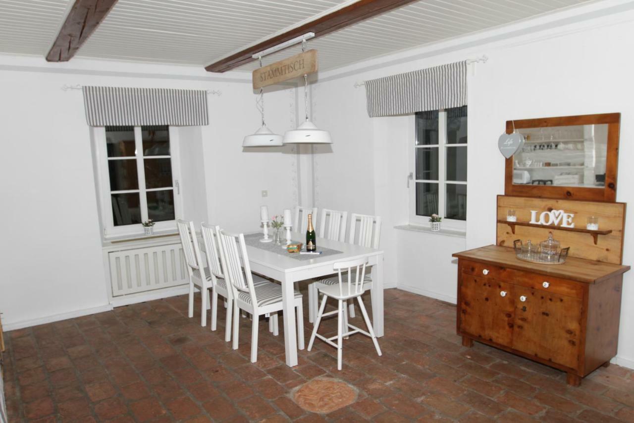 Gutshof Bartl 1 Appartement Klagenfurt am Woerthersee Buitenkant foto