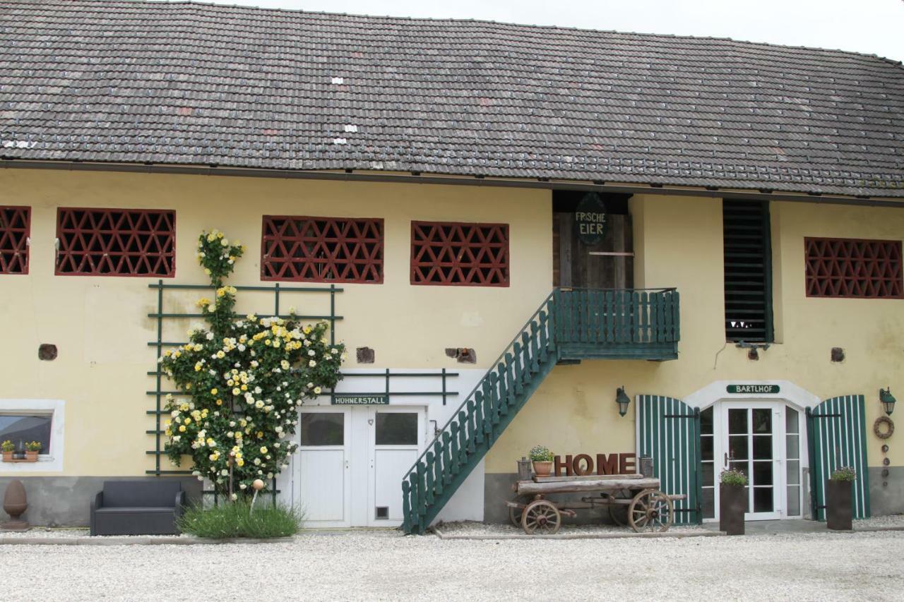 Gutshof Bartl 1 Appartement Klagenfurt am Woerthersee Buitenkant foto